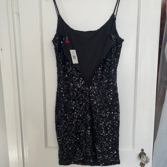 NWT GUESS Sabrina Black Sequin Dress - Picture 3 of 8